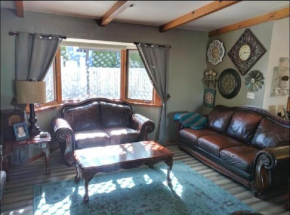 Spacious 3 Bedroom Close to Shoshone falls